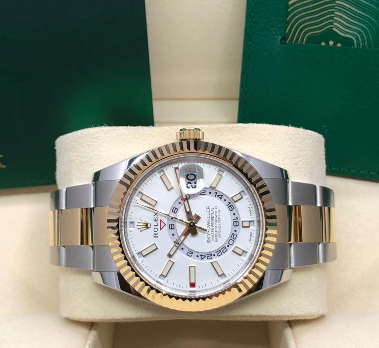 Rolex Sky-dweller 18ct Yellow Gold Stainless Steel 2022