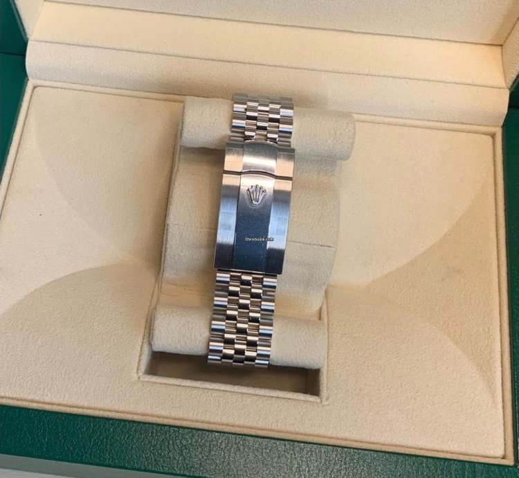 Rolex Sky-dweller 2023 Sky-dweller Black Dial Jubilee Bracelet Unworn 326934 Box Papers