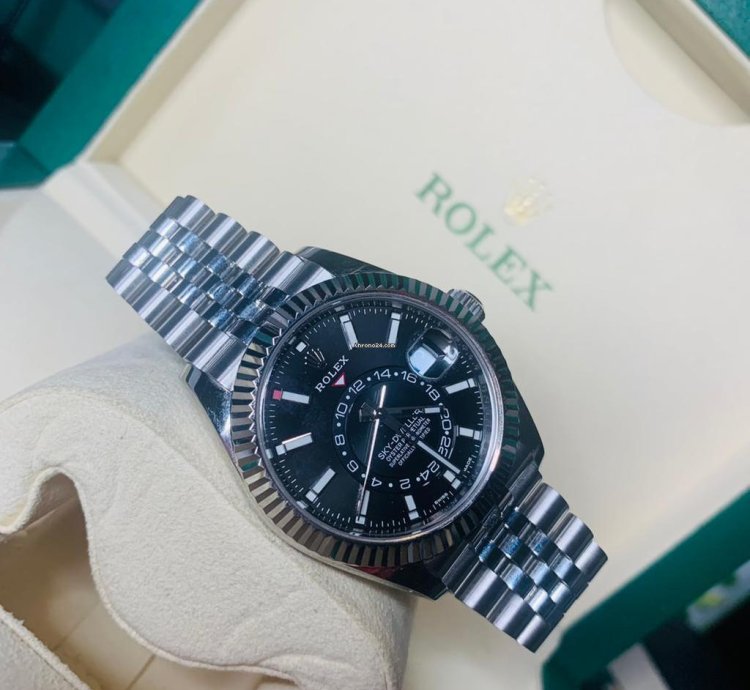 Rolex Sky-dweller 2023 Sky-dweller Black Dial Jubilee Bracelet Unworn 326934 Box Papers