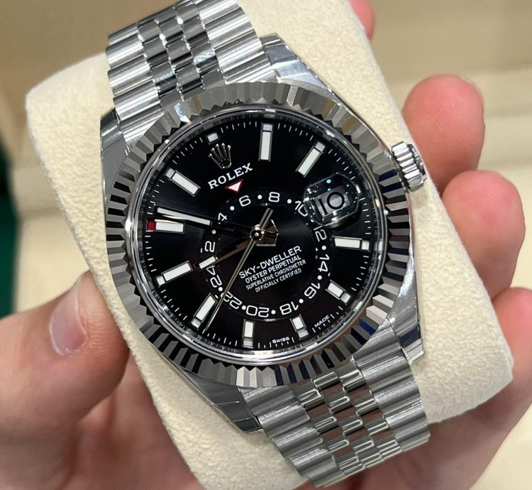 Rolex Sky-dweller 2023 Sky-dweller Black Dial Jubilee Bracelet Unworn Box And Papers 326934