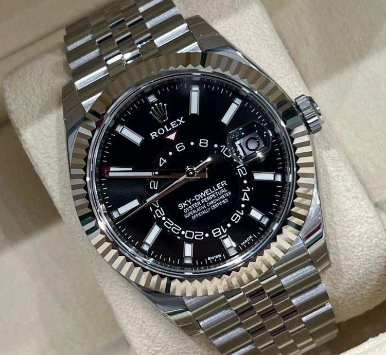 Rolex Sky-dweller 2023 Sky-dweller Black Dial Jubilee Bracelet Unworn Box And Papers 326934