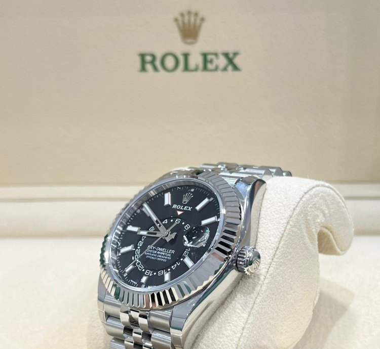 Rolex Sky-dweller 2023 Sky-dweller Black Dial Jubilee Bracelet Unworn Box And Papers 326934