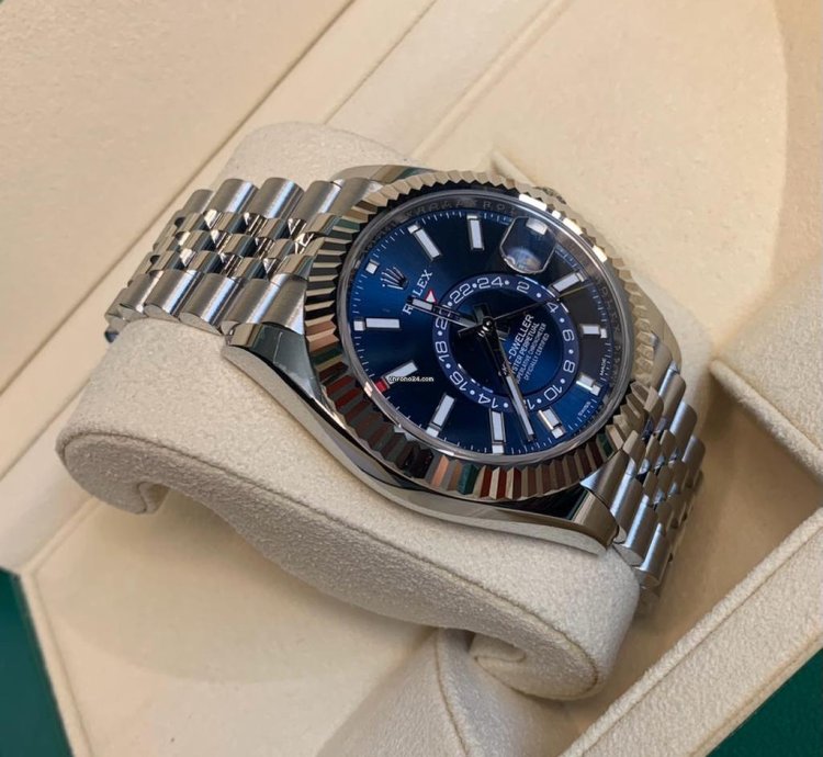 Rolex Sky-dweller 2023 Sky-dweller Blue Dial Jubilee Bracelet Unworn 326934 Box Papers