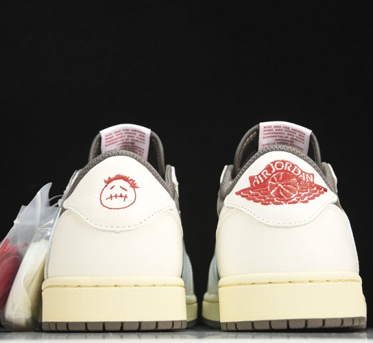 Travis Scott X Air Jordan 1 Retro Low Og reverse Mocha