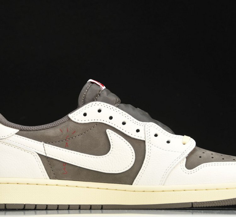 Travis Scott X Air Jordan 1 Retro Low Og reverse Mocha