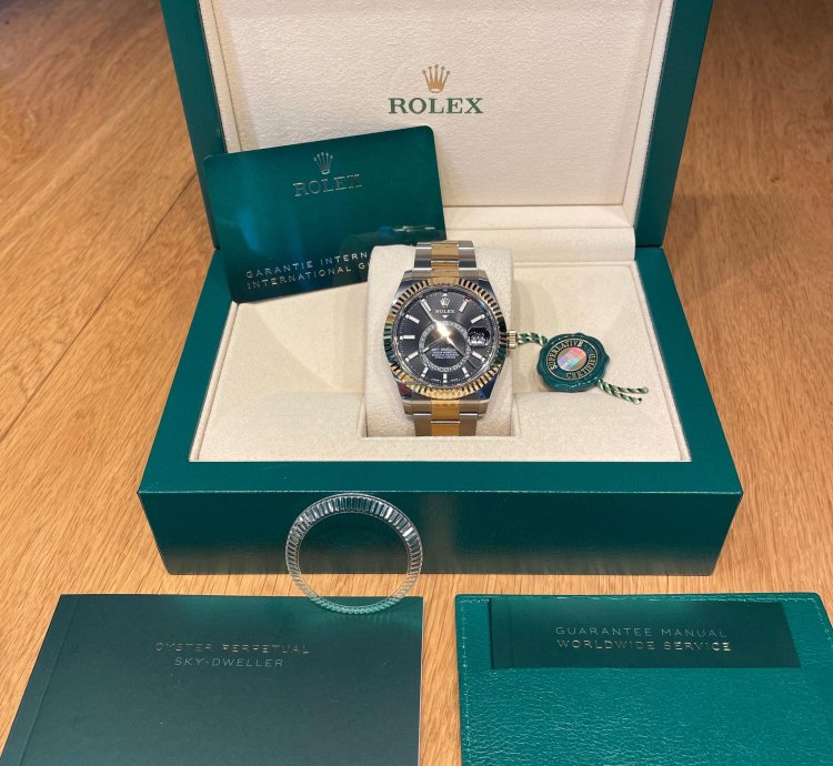 Rolex Sky-dweller 326933