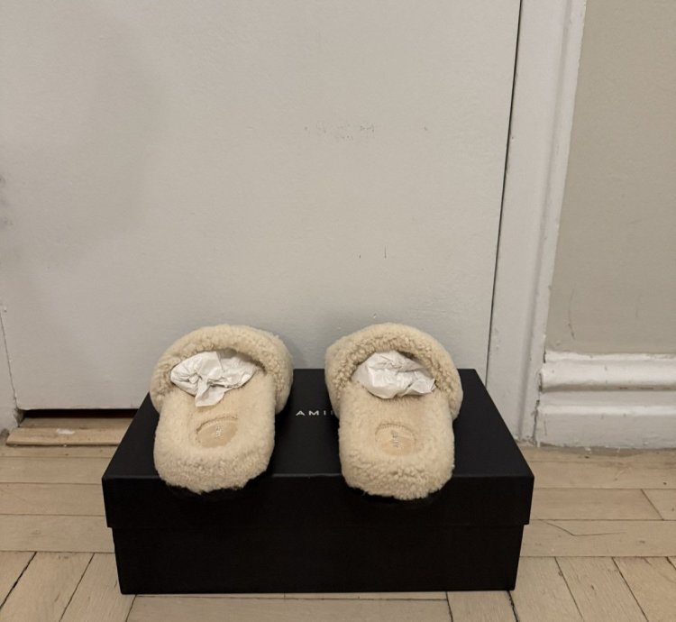 Amiri Shearling Slip On Slipper- Tan Size 42