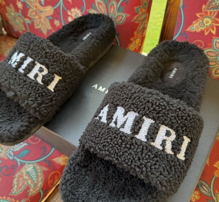 Amiri Sherling Logo Slides