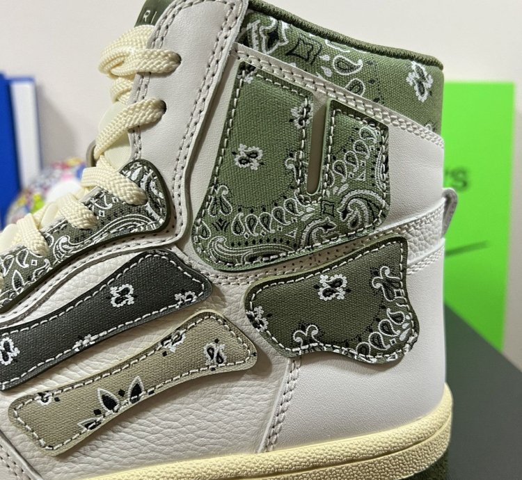 Amiri Skel High Bandana Paisley Green