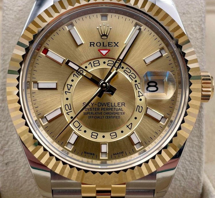 Rolex Sky-dweller 326933 Two Tone Champagne Dial Jubilee Bracelet Unworn 2023