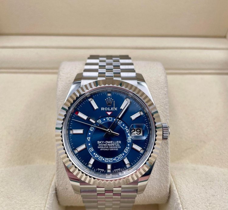 Rolex Sky-dweller 326934 Blue Dial Jubilee Bracelet Unworn 2023