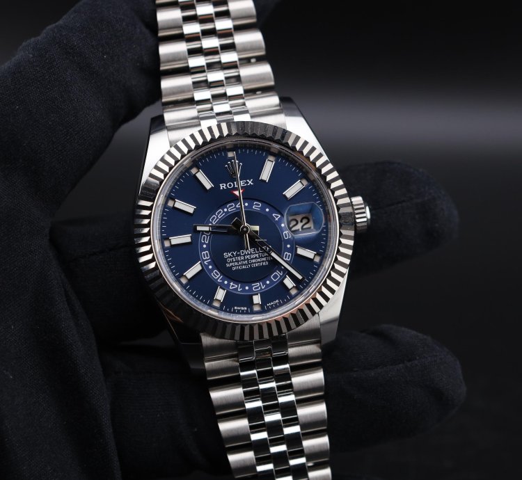 Rolex Sky-dweller 326934 Blue Dial Jubilee Unworn
