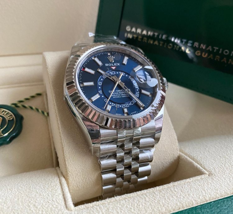 Rolex Sky-dweller 326934 Jubilee Blue Dial - Unworn 2021