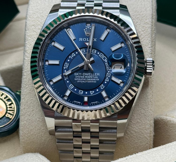 Rolex Sky-dweller 326934 Jubilee Bracelet Blue Dial Mint 2021