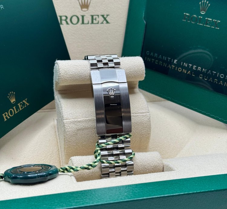 Rolex Sky-dweller 326934 Jubilee Bracelet Blue Dial Mint 2021