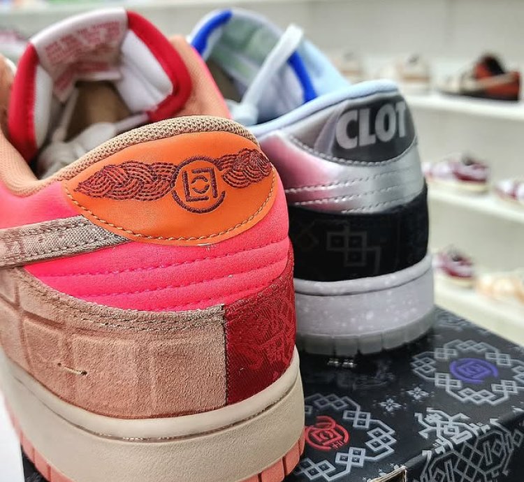Nike Dunk Low Sp What The Clot