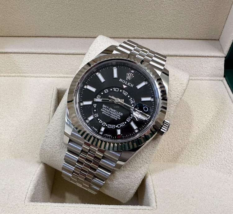 Rolex Sky-dweller 326934 New 2023 Black Sky Dweller Jubilee 42mm Stainless Steel Unworn