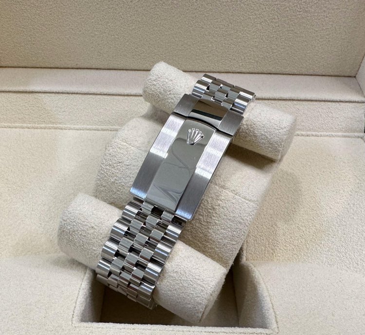 Rolex Sky-dweller 326934 New 2023 Black Sky Dweller Jubilee 42mm Stainless Steel Unworn