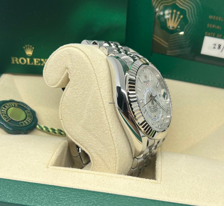 Rolex Sky-dweller 326934 White Jubilee New Unworn 2022 Box And Papers