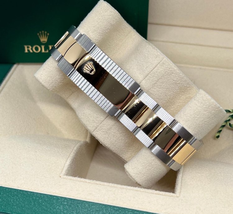 Rolex Sky-dweller 336933 Black Oyster New Unworn 2023 Full Set