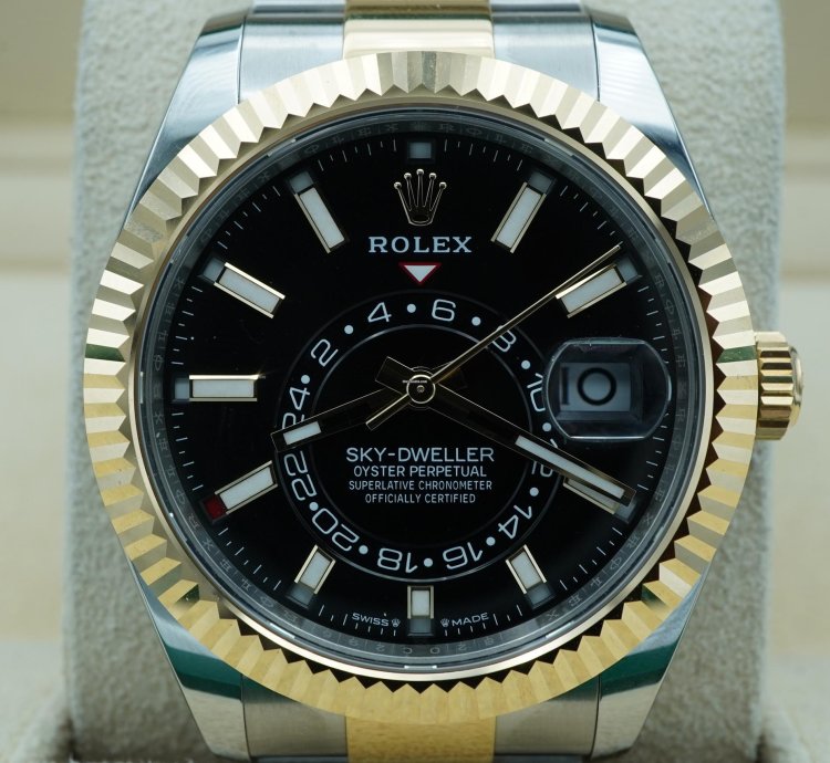 Rolex Sky-dweller 336933 Sky-dweller 42mm Fluted Bezel Two Tone Black Dial Oyster Bracelet Complete Set 2024