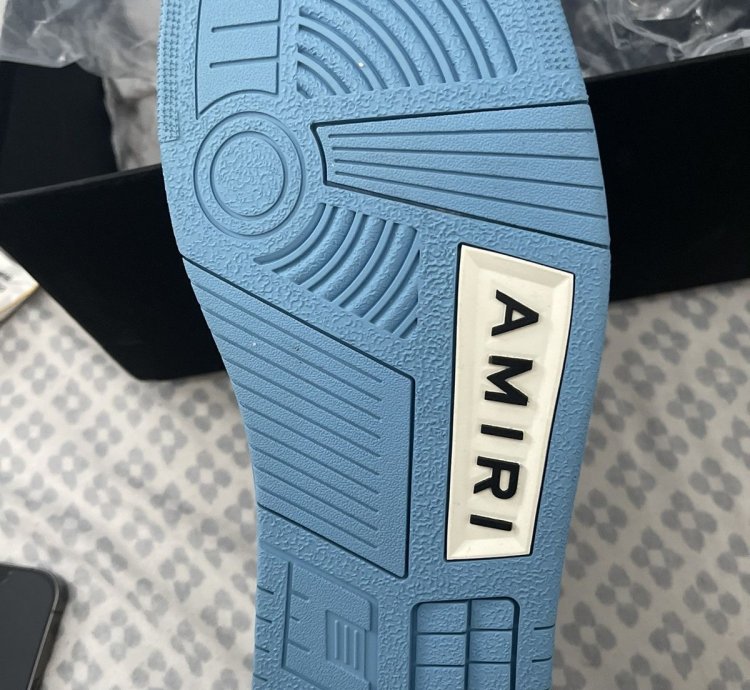 Amiri Skel Top Low Powder Blue White