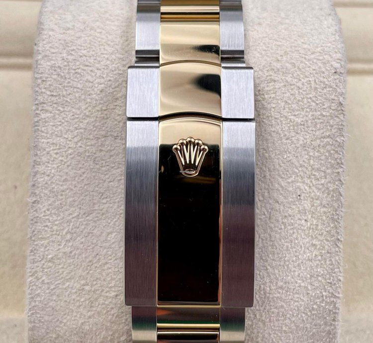 Rolex Sky-dweller 336933 Two Tone Black Dial Oyster Bracelet Unworn 2023