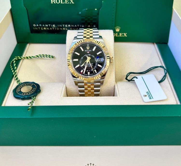 Rolex Sky-dweller 336933 Two-tone Jubilee Bracelet Black Index Stick Dial Dial 42mm