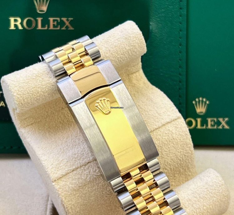 Rolex Sky-dweller 336933 Two-tone Jubilee Bracelet Black Index Stick Dial Dial 42mm