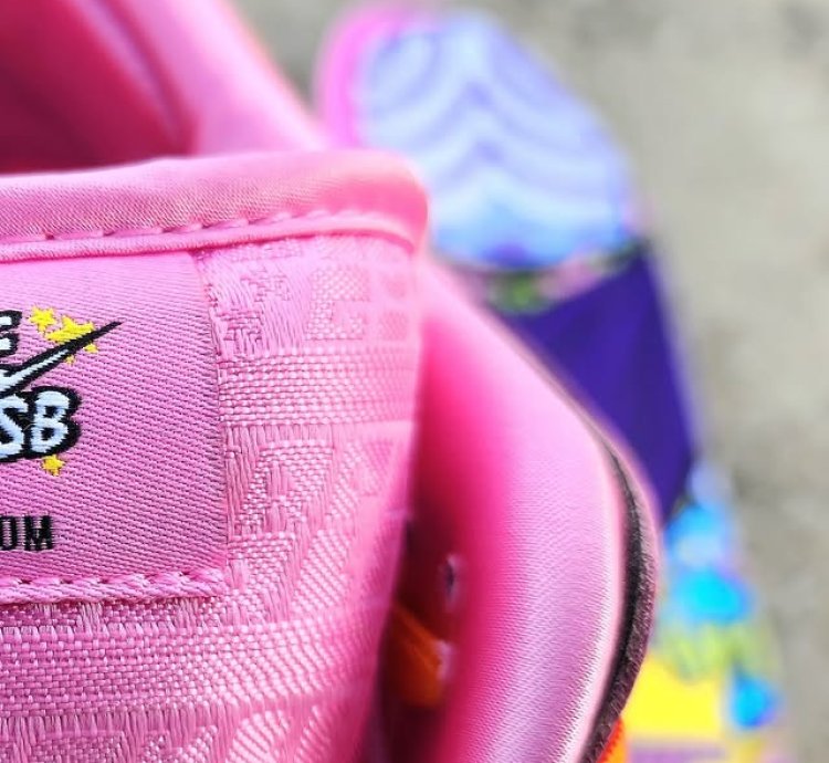 Nike Sb Dunk Low The Powerpuff Girls Pink Blossom