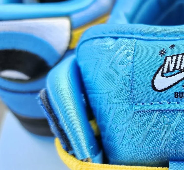 Nike Sb Dunk Low The Powerpuff Girls Blue Bubbles