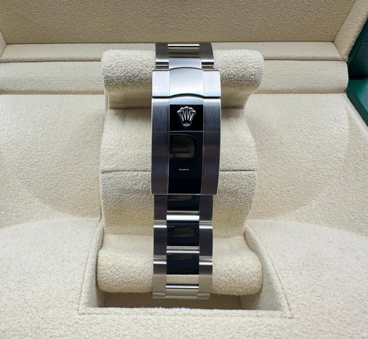 Rolex Sky-dweller 336934 Black Dial 2025 New