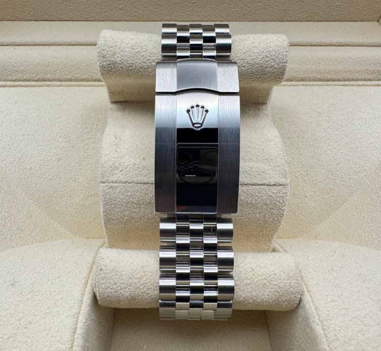 Rolex Sky-dweller 336934 Blue Dial Jubilee 2025