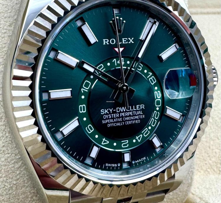 Rolex Sky-dweller 336934 Green Dial Jubilee Bracelet Unworn 2025