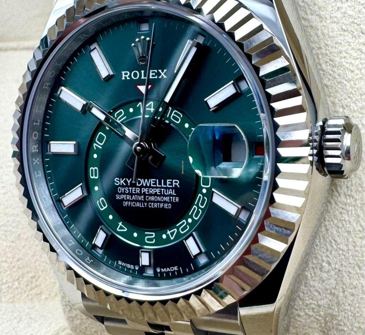 Rolex Sky-dweller 336934 Green Dial Jubilee Bracelet Unworn 2025