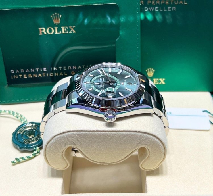 Rolex Sky-dweller 336934 Sky-dweller 42mm Steel Mint Green Dial Oyster