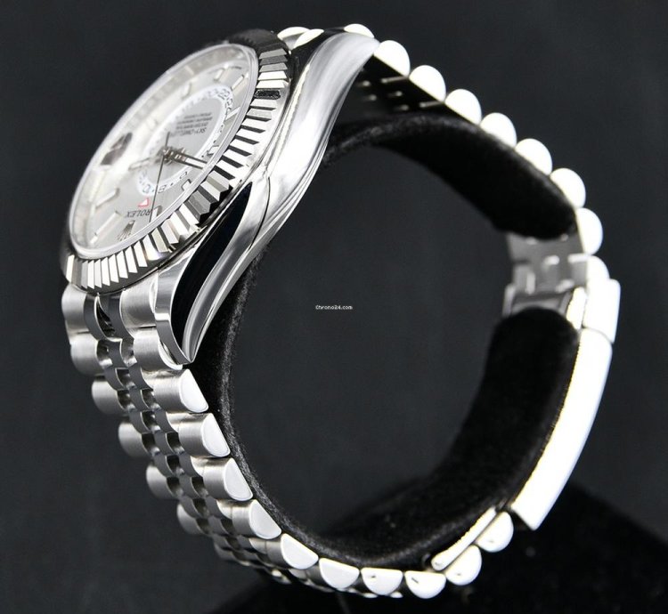Rolex Sky-dweller 336934 White Dial Jubilee New Fullset 10-2023 Unworn