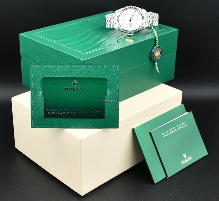 Rolex Sky-dweller 336934 White Dial Jubilee New Fullset 10-2023 Unworn