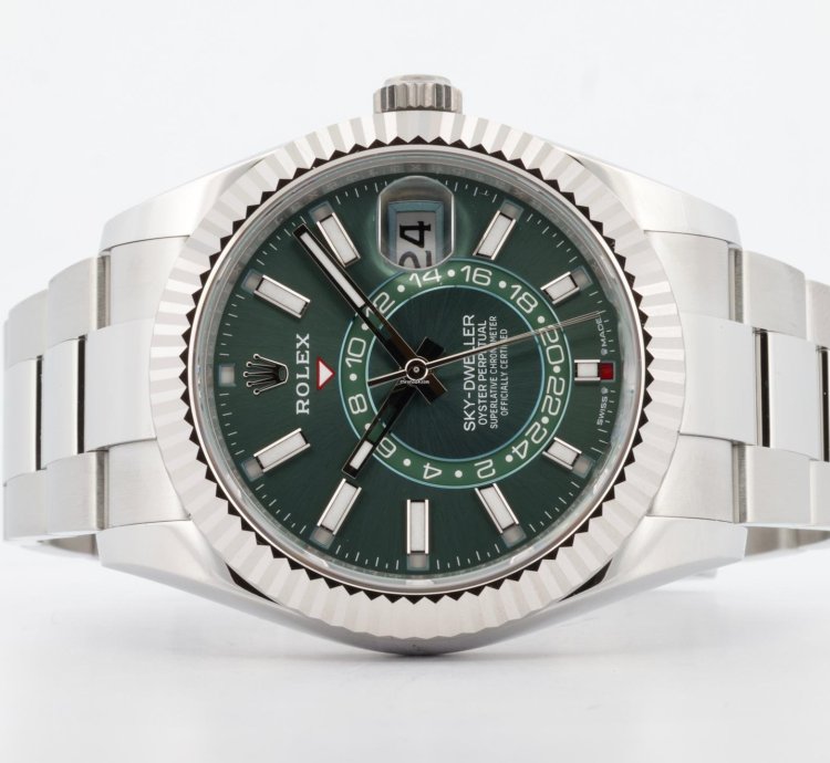 Rolex Sky-dweller 42 336934 Green Dial Oyster 2024 New Unworn Full Set