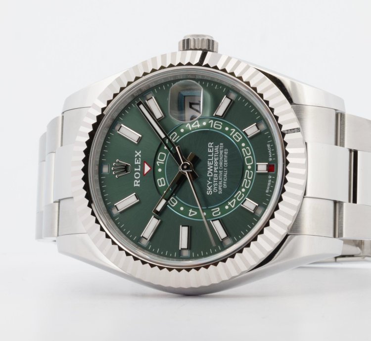 Rolex Sky-dweller 42 336934 Green Dial Oyster 2024 New Unworn Full Set