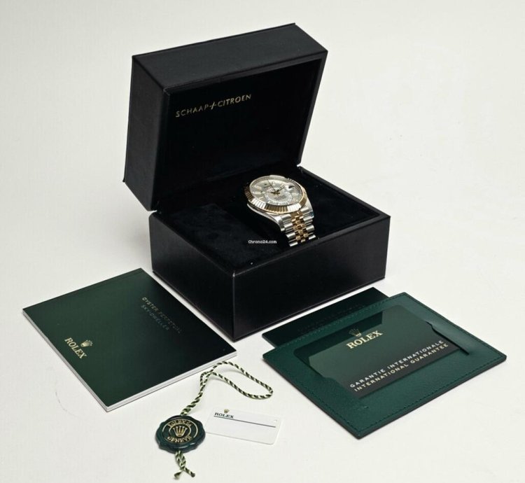 Rolex Sky-dweller 42 Steel - Yellow Gold White Jubilee New Unworn 2024 Papers
