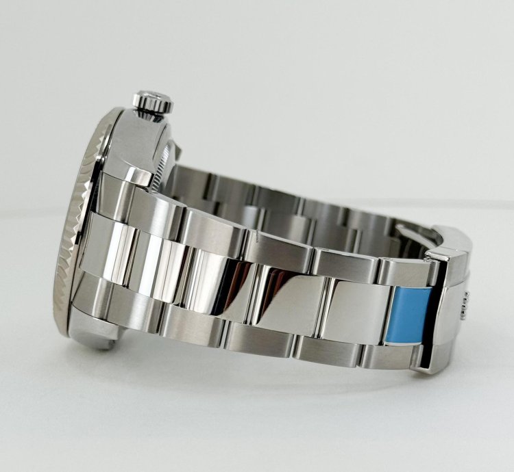 Rolex Sky-dweller 42mm Fluted Bezel Stainless Steel Blue Index Dial Oyster Bracelet 326934