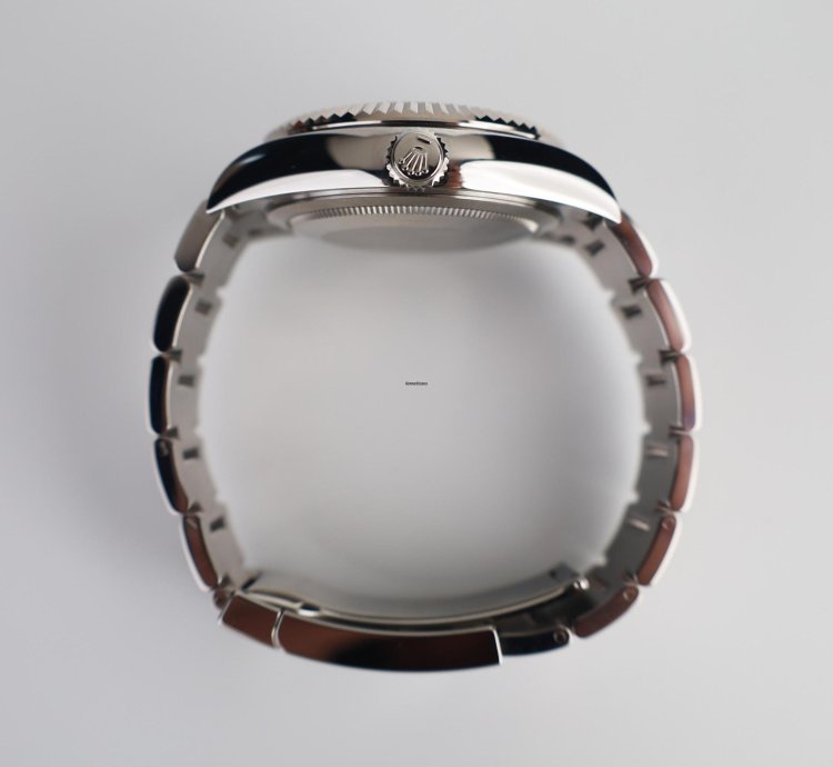 Rolex Sky-dweller 42mm Fluted Bezel White Gold Mint Green Index Dial Oyster Bracelet 336934