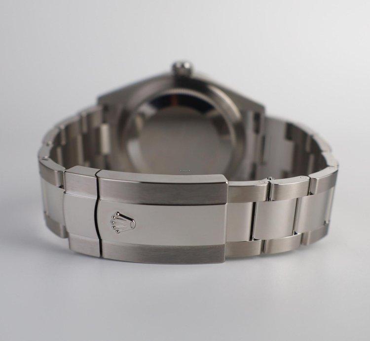 Rolex Sky-dweller 42mm Fluted Bezel White Gold Mint Green Index Dial Oyster Bracelet 336934