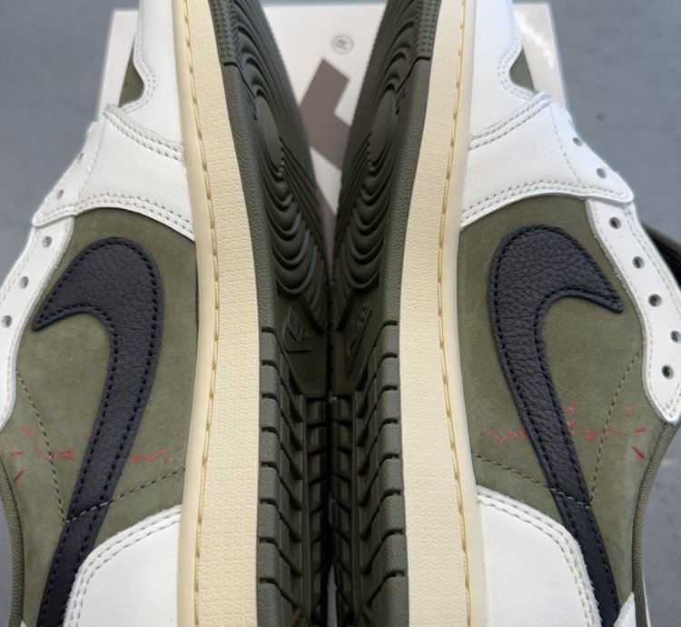 2024 Jordan 1 Retro Low Og Sp Travis Scott Medium Olive
