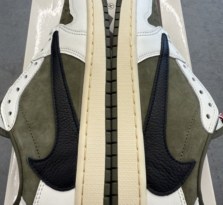 2024 Jordan 1 Retro Low Og Sp Travis Scott Medium Olive