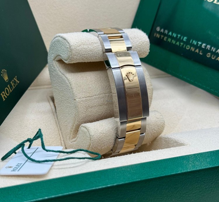 Rolex Sky-dweller 42mm Two Tone White Dial 2023 Unworn 336933 Complete Set