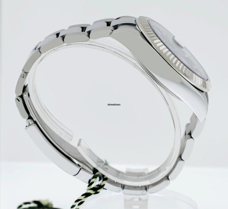 Rolex Sky-dweller 42mm White Gold Steel Black Index Dial Fluted Bezel 336934