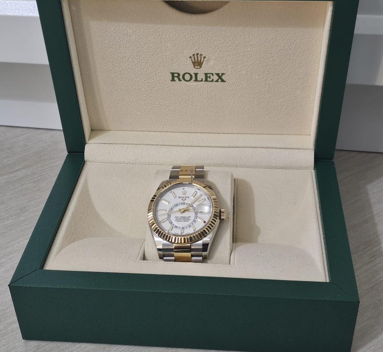 Rolex Sky-dweller Acciaio Oystersteel Oro Giallo - Nuovo 27 10 2021