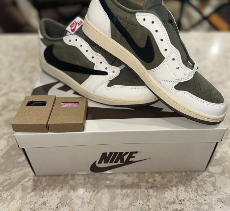 Air Jordan 1 Low Travis Scott Reverse Olive 10 5